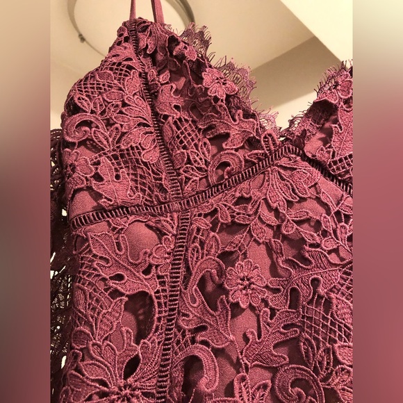 ASTR maroony purple lace cold shoulder sleeveless dress 
- size xs - Picture 3 of 5